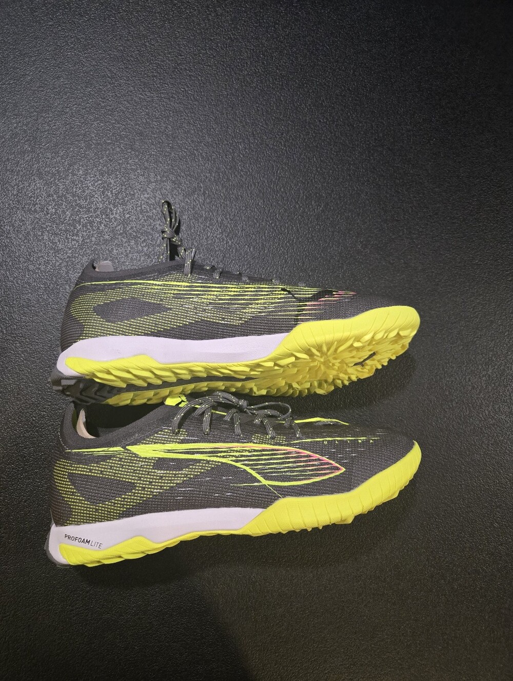 Puma Ultra 5 Pro Cage Turf Soccer Cleat